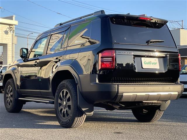 ランドクルーザー２５０ ＶＸファーストエディション　丸目ヘッドライト／アドバンストドライブ／ワンオーナー／サンルーフ／純正ナビ（フルセグＴＶ／ＨＤＭＩ／Ｂｌｕｅｔｏｏｔｈ）／ＪＢＬサウンド／全方位モニター／置くだけ充電／デジタルインナーミラー／茶レザー（43枚目）