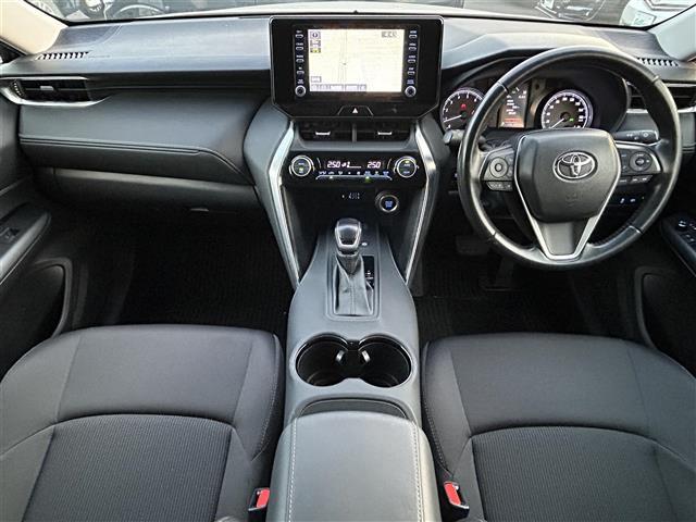 ハリアー S ワンオーナー/純正メーカーOPナビ【AM/FM/フルセグTV/BT】/バックカメラ/ETC/衝突被害軽減ブレーキ/電動パーキング/オートブレーキホールド/レーダークルーズコントロール/コーナーセンサー(11枚目)