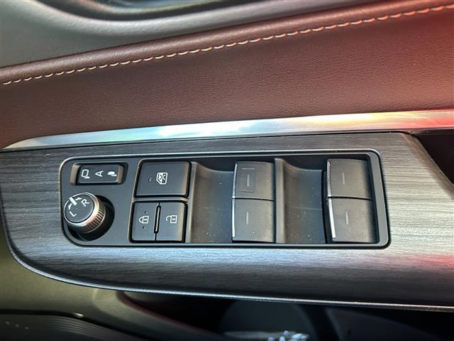 �f�ډӏ��ȊO�ɂ���]�̎ʐ^���������܂�����A���C�y�ɂ��₢���킹�������I���[����X���ł����肳���Ă��������܂��B