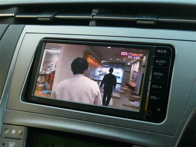 プリウス Gツーリングセレクション プリクラッシュセーフティシステム Bluetoothオーディオ Rカメラ AUX 1オーナー LEDヘットライト エアコン Wエアバック エアバック ETC車載器 キーフリー パワーウインド PS(6枚目)