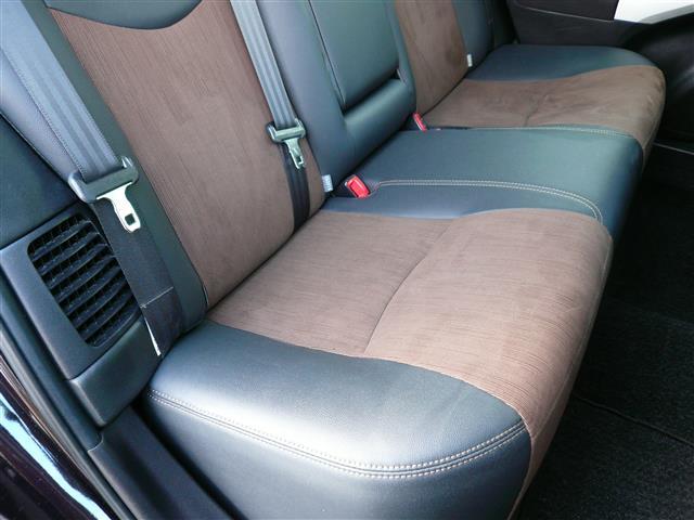 プリウス Gツーリングセレクション プリクラッシュセーフティシステム Bluetoothオーディオ Rカメラ AUX 1オーナー LEDヘットライト エアコン Wエアバック エアバック ETC車載器 キーフリー パワーウインド PS(12枚目)