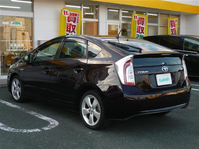 プリウス Gツーリングセレクション プリクラッシュセーフティシステム Bluetoothオーディオ Rカメラ AUX 1オーナー LEDヘットライト エアコン Wエアバック エアバック ETC車載器 キーフリー パワーウインド PS(24枚目)