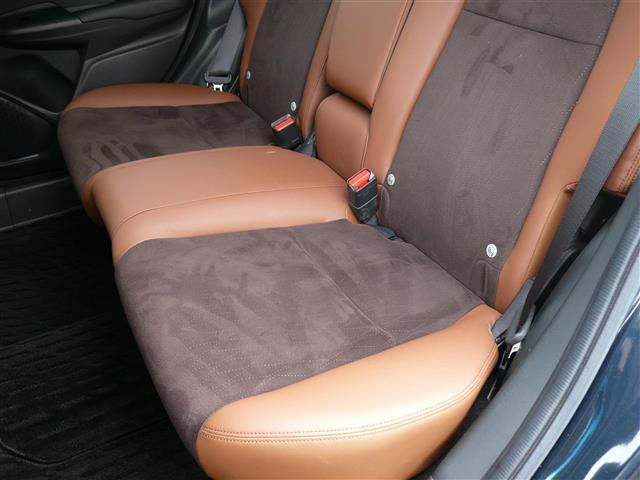 シャトル ハイブリッドZ ホンダセンシング 衝突軽減 レーダークルコン カーテンエアバック LEDライト 前席シートヒーター メモリナビ Bカメラ USB接続 DVD パワーウィンドウ オートライト ナビTV 地デジ ETC スマートキー(19枚目)