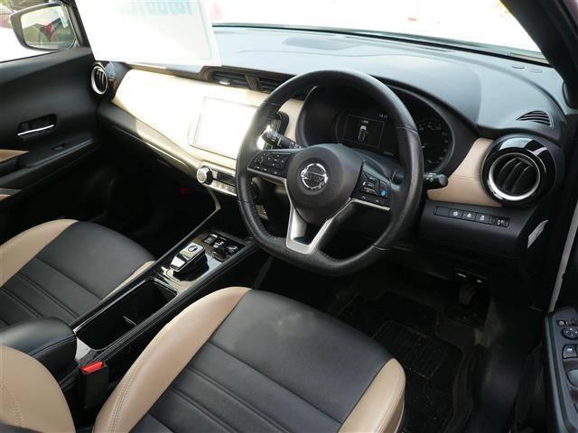 キックス Ｘ　ツートーンインテリアエディション　☆ｅ－ＰＯＷＥＲ☆プロパイロット☆エマージェンシーブレーキ☆アラウンドビューモニター☆レーダークルーズ☆デジタルインナーミラー☆純正ナビ☆フルセグ☆ＤＶＤ再生☆ステアリングヒーター☆ＥＴＣ（3枚目）