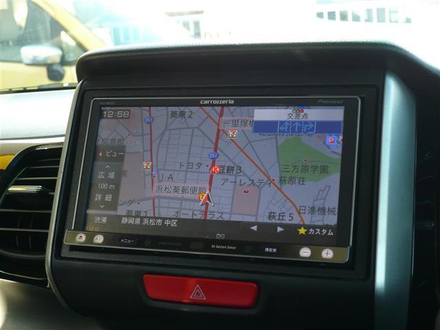 Ｎ－ＢＯＸカスタム Ｇ・ターボパッケージ　バツクカメラ　パワーウインドウ　スマートキープッシュスタート　ＥＳＣ　キーレスエントリー　ＡＵＴＯライト　ＡＢＳ　助手席エアバック　パワーステアリング　ターボ　オートエアコン　エアバック　ＳＤナビ（8枚目）