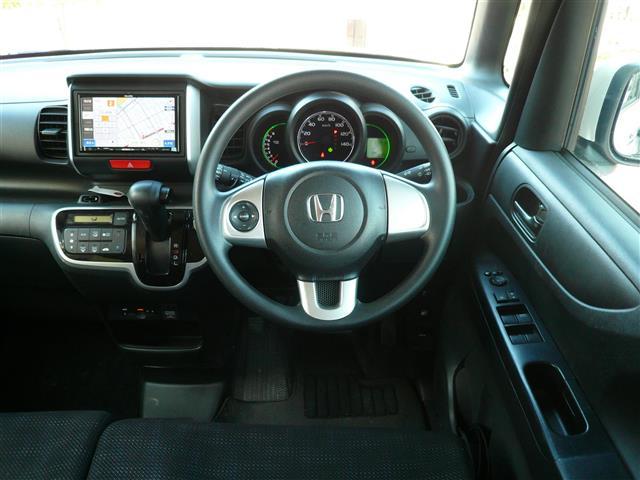 Ｎ－ＢＯＸ Ｇ・Ｌパッケージ　Ｉ－ＳＴＯＰ　ベンチ席　カラーバックモニター　全席ＰＷ　ナビテレビ　地ＴＶ　ＡＡＣ　横滑り防止　スマートキー　ＤＶＤ再生　ＡＢＳ　ＥＴＣ　キーレスＥ　パワーステアリング　運転席エアバッグ　ＳＤ（16枚目）