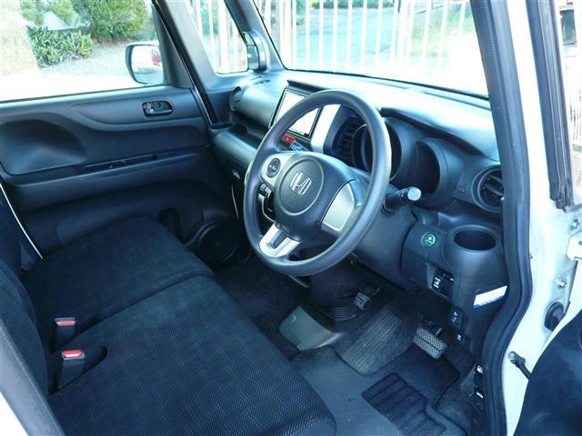 Ｎ－ＢＯＸ Ｇ・Ｌパッケージ　Ｉ－ＳＴＯＰ　ベンチ席　カラーバックモニター　全席ＰＷ　ナビテレビ　地ＴＶ　ＡＡＣ　横滑り防止　スマートキー　ＤＶＤ再生　ＡＢＳ　ＥＴＣ　キーレスＥ　パワーステアリング　運転席エアバッグ　ＳＤ（17枚目）