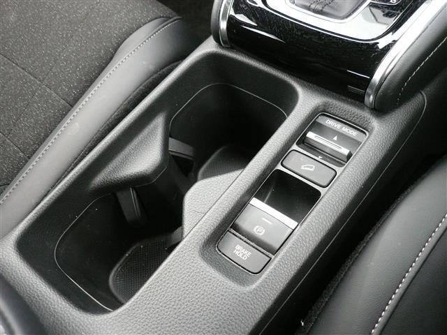 ヴェゼル ｅ：ＨＥＶ　Ｚ　ＬＤＡ　衝突回避支援ブレーキ機能　１オナ　追従　スマキ　ＢＴオーディオ　Ｐトランク　フルオートエアコン　Ｄレコ　エアバッグ　両席エアバック　Ｒカメ　パワーウィンドウ　ＬＥＤランプ　ソナー　シートヒータ（15枚目）