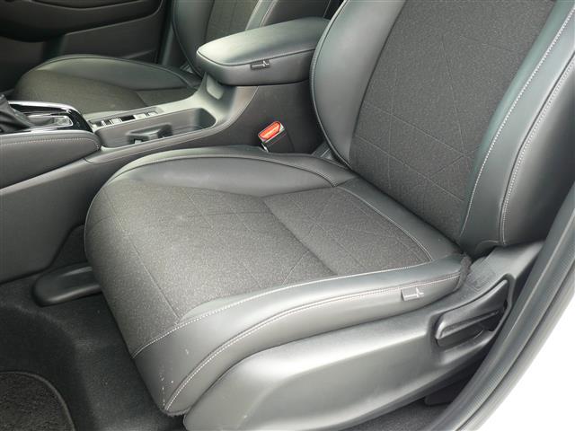 ヴェゼル ｅ：ＨＥＶ　Ｚ　ＬＤＡ　衝突回避支援ブレーキ機能　１オナ　追従　スマキ　ＢＴオーディオ　Ｐトランク　フルオートエアコン　Ｄレコ　エアバッグ　両席エアバック　Ｒカメ　パワーウィンドウ　ＬＥＤランプ　ソナー　シートヒータ（23枚目）