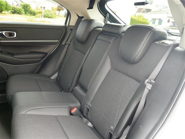 ヴェゼル ｅ：ＨＥＶ　Ｚ　ＬＤＡ　衝突回避支援ブレーキ機能　１オナ　追従　スマキ　ＢＴオーディオ　Ｐトランク　フルオートエアコン　Ｄレコ　エアバッグ　両席エアバック　Ｒカメ　パワーウィンドウ　ＬＥＤランプ　ソナー　シートヒータ（24枚目）