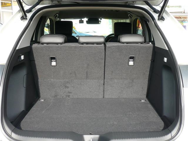 ヴェゼル ｅ：ＨＥＶ　Ｚ　ＬＤＡ　衝突回避支援ブレーキ機能　１オナ　追従　スマキ　ＢＴオーディオ　Ｐトランク　フルオートエアコン　Ｄレコ　エアバッグ　両席エアバック　Ｒカメ　パワーウィンドウ　ＬＥＤランプ　ソナー　シートヒータ（26枚目）