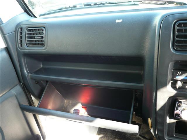 キャリイトラック ＫＣエアコン・パワステ　エヤコン　ＰＳ　ＵＳＢ　１オーナー車（7枚目）