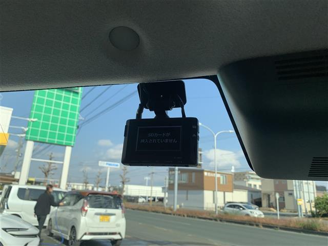 ルーミー カスタムG アイドリング レーダーC 両側電動SD LEDヘット 車線逸脱 コーナーソナー バックビューモニター Bluetoothオーディオ SDナビゲーション シートヒータ 衝突回避ブレーキ USB Aライト(8枚目)