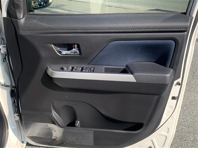 ルーミー カスタムG アイドリング レーダーC 両側電動SD LEDヘット 車線逸脱 コーナーソナー バックビューモニター Bluetoothオーディオ SDナビゲーション シートヒータ 衝突回避ブレーキ USB Aライト(10枚目)