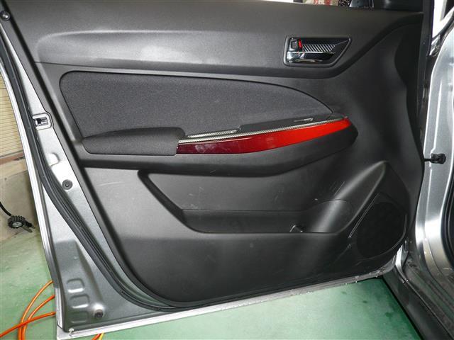 スイフトスポーツ ベースグレード　ＣＵＳＣＯ　車高調　ＥＮＫＥＩ１７インチＡＷ　ワンオーナー　　禁煙車（40枚目）