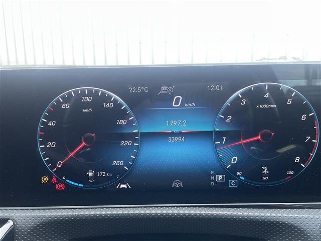 Ａクラス Ａ１８０　スタイル　Ｂｌｕｅｔｏｏｔｈオーディオ　レーンキープアシスト　リアビューカメラ　ＬＥＤ　衝突被害軽減　Ａライト　ナビＴＶ　ＥＴＣ車載器　パワーシート　スマートキー　アダクティブクルーズコントロール　エアコン（5枚目）