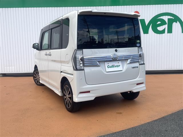 タント カスタムＸ　トップエディションＶＳ　ＳＡＩＩＩ　純正ナビ／全方位モニター　横滑り防止　衝突回避支援ブレーキ　Ａライト　両側オートスライドドア　全方位カメラ　ＥＴＣ車載器　地デジ　Ｂｌｕｅｔｏｏｔｈ接続　ワンオーナー車　オートエアコン　スマートキー（10枚目）