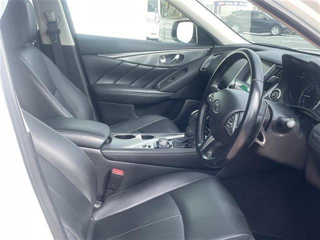 スカイライン 350GT ハイブリッド タイプSP アラウンドビューモニター/社外ダウンサス 本革 ローダウン 電動シート LEDヘッド インテリジェントエアコン クルーズコントロール シートヒーター HDDナビ ドラレコ ETC 寒冷地 ナビTV(20枚目)