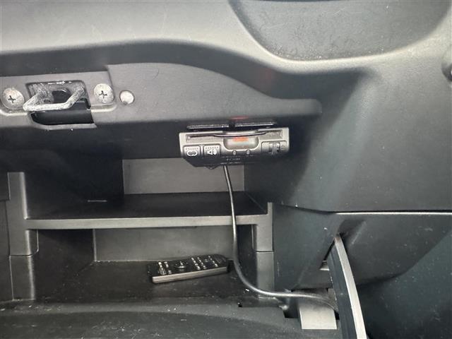 ノート ニスモ S バックモニター ドラレコ 助手席エアバック SDナビ 運転席エアバック ナビ DVD フルオートエアコン ETC車載器 キーレス パワーステアリング LEDへッドライト(10枚目)