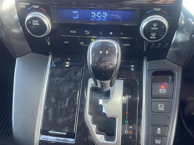 ヴェルファイア ２．５Ｚ　ＢＩＧＸナビ／フリップダウンモニター　車線逸脱　ｂｌｕｅｔｏｏｔｈ　両自動ドア　地デジ　エアロ　Ｂカメラ　オートクルーズコントロール　ダブルエアコン　ＬＥＤライト　横滑り防止装置付き　ＥＴＣ　ＤＶＤ（10枚目）