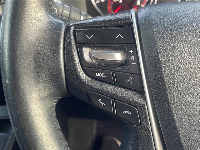 ヴェルファイア ２．５Ｚ　ＢＩＧＸナビ／フリップダウンモニター　車線逸脱　ｂｌｕｅｔｏｏｔｈ　両自動ドア　地デジ　エアロ　Ｂカメラ　オートクルーズコントロール　ダブルエアコン　ＬＥＤライト　横滑り防止装置付き　ＥＴＣ　ＤＶＤ（12枚目）