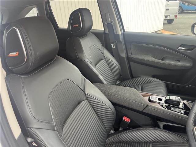 オーラ Ｇ　レザーエディション　ワンオーナ　追突防止　地デジ　２．０ＥＴＣ　横滑り防止　Ｂｌｕｅｔｏｏｔｈ　レーダークルーズ　本革　ＬＥＤ　ドライブレコーダー　インテリジェントキー　キーレスエントリー　オートエアコン　ＡＢＳ　ＩＳＳ（17枚目）