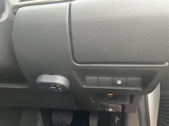 オーラ Ｇ　レザーエディション　ワンオーナ　追突防止　地デジ　２．０ＥＴＣ　横滑り防止　Ｂｌｕｅｔｏｏｔｈ　レーダークルーズ　本革　ＬＥＤ　ドライブレコーダー　インテリジェントキー　キーレスエントリー　オートエアコン　ＡＢＳ　ＩＳＳ（22枚目）