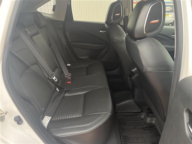 オーラ Ｇ　レザーエディション　ワンオーナ　追突防止　地デジ　２．０ＥＴＣ　横滑り防止　Ｂｌｕｅｔｏｏｔｈ　レーダークルーズ　本革　ＬＥＤ　ドライブレコーダー　インテリジェントキー　キーレスエントリー　オートエアコン　ＡＢＳ　ＩＳＳ（23枚目）