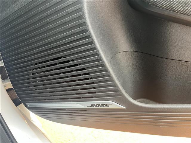 オーラ Ｇ　レザーエディション　ワンオーナ　追突防止　地デジ　２．０ＥＴＣ　横滑り防止　Ｂｌｕｅｔｏｏｔｈ　レーダークルーズ　本革　ＬＥＤ　ドライブレコーダー　インテリジェントキー　キーレスエントリー　オートエアコン　ＡＢＳ　ＩＳＳ（24枚目）