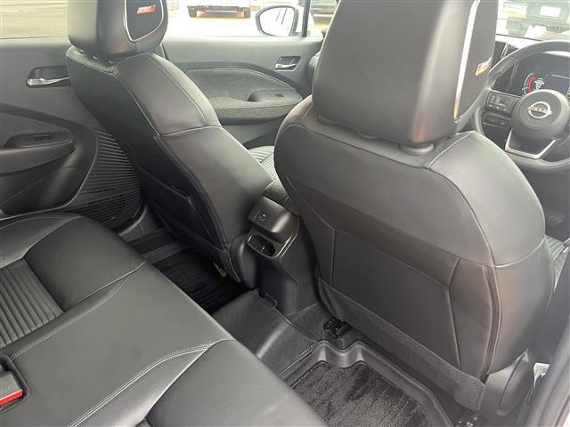 オーラ Ｇ　レザーエディション　ワンオーナ　追突防止　地デジ　２．０ＥＴＣ　横滑り防止　Ｂｌｕｅｔｏｏｔｈ　レーダークルーズ　本革　ＬＥＤ　ドライブレコーダー　インテリジェントキー　キーレスエントリー　オートエアコン　ＡＢＳ　ＩＳＳ（25枚目）