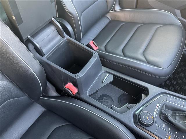 ティグアン ＴＤＩ　４モーション　Ｒライン　ブラックスタイル（24枚目）