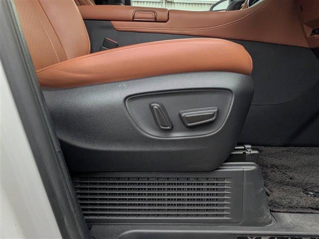 ヴェルファイアハイブリッド Z プレミア オートリアゲート 衝突被害軽減ブレーキ Bluetooth接続 USB接続 Bモニター ダブルエアコン ムーンR フルセグ地デジTV 両側Pスライドドア レーンキープ ナビテレビ エアバッグ キーレス(17枚目)