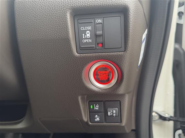 N-BOX L 衝突回避支援ブレーキ I-STOP クリソナ PW アダプティブクルコン パワステ bluetooth 車線逸脱 テレビ スマ-トキ- 横滑り防止 ETC車載器 LEDライト エアコン付き キーレス付(12枚目)