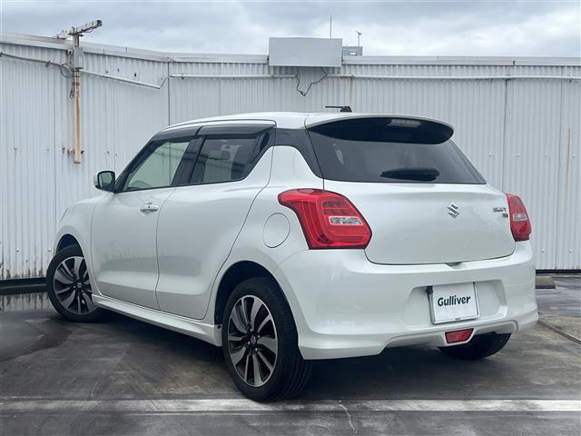 スイフト RS 5速ミッション セーフティパッケージ 社外ディスプレイオーディオ Bluetooth バックカメラ ドライブレコーダー ビルトインETC 純正16インチアルミホイール 運転席シートヒーター ナビ(8枚目)