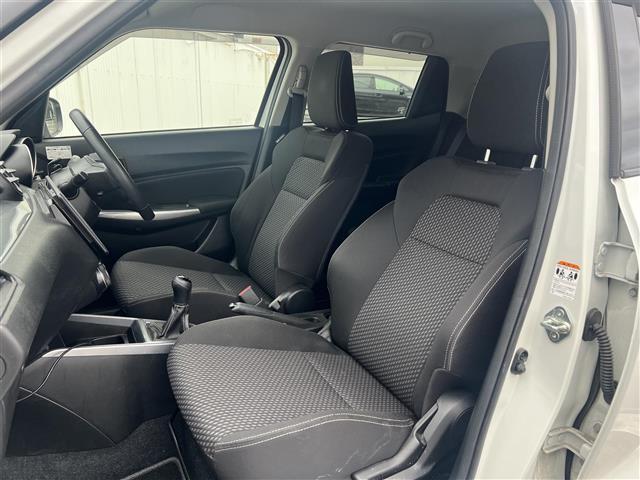 スイフト RS 5速ミッション セーフティパッケージ 社外ディスプレイオーディオ Bluetooth バックカメラ ドライブレコーダー ビルトインETC 純正16インチアルミホイール 運転席シートヒーター ナビ(17枚目)