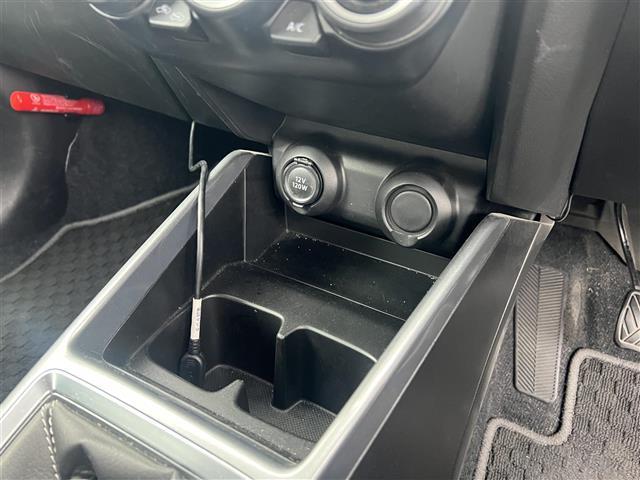 スイフト RS 5速ミッション セーフティパッケージ 社外ディスプレイオーディオ Bluetooth バックカメラ ドライブレコーダー ビルトインETC 純正16インチアルミホイール 運転席シートヒーター ナビ(33枚目)