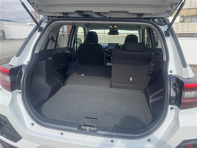 ライズ Ｚ　パノラミックビューパッケージ　ブラインドスポットモニター　リアクロストラフィックアラート　ブラック＆パールホワイト　ビルトインＥＴＣ　スマートアシスト　スマートキー×２　マルチビューカメラ　ＵＳＢ接続（17枚目）