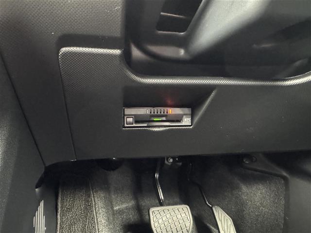 ライズ Ｚ　パノラミックビューパッケージ　ブラインドスポットモニター　リアクロストラフィックアラート　ブラック＆パールホワイト　ビルトインＥＴＣ　スマートアシスト　スマートキー×２　マルチビューカメラ　ＵＳＢ接続（26枚目）