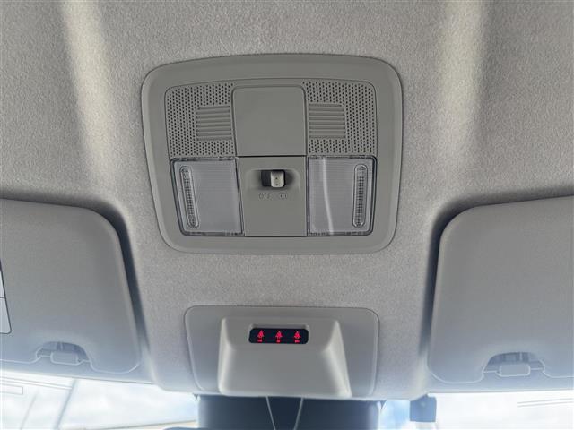 ライズ Ｚ　パノラミックビューパッケージ　ブラインドスポットモニター　リアクロストラフィックアラート　ブラック＆パールホワイト　ビルトインＥＴＣ　スマートアシスト　スマートキー×２　マルチビューカメラ　ＵＳＢ接続（27枚目）