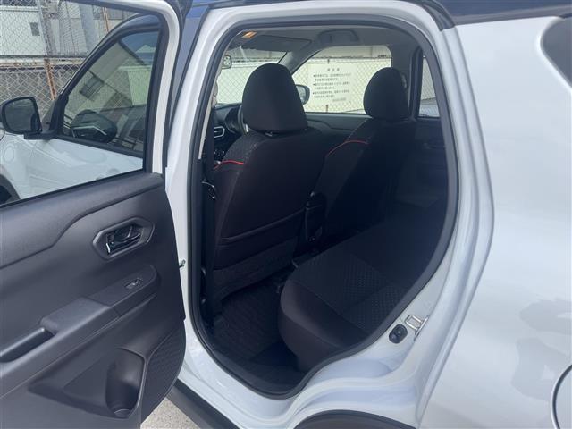 ライズ Ｚ　パノラミックビューパッケージ　ブラインドスポットモニター　リアクロストラフィックアラート　ブラック＆パールホワイト　ビルトインＥＴＣ　スマートアシスト　スマートキー×２　マルチビューカメラ　ＵＳＢ接続（36枚目）