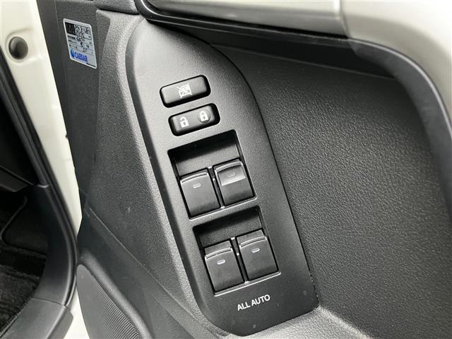 ランドクルーザープラド TX Lパッケージ リアカメラ 追従クルーズ BTオーディオ 車線逸脱 パーキングセンサー 1オ-ナ- スマートキ ヒーター キーレスエントリー 3列席 DVD再生可 エアコン LEDランプ レザー パートタイム4WD(10枚目)
