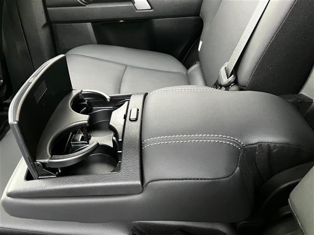 ランドクルーザープラド TX Lパッケージ リアカメラ 追従クルーズ BTオーディオ 車線逸脱 パーキングセンサー 1オ-ナ- スマートキ ヒーター キーレスエントリー 3列席 DVD再生可 エアコン LEDランプ レザー パートタイム4WD(27枚目)