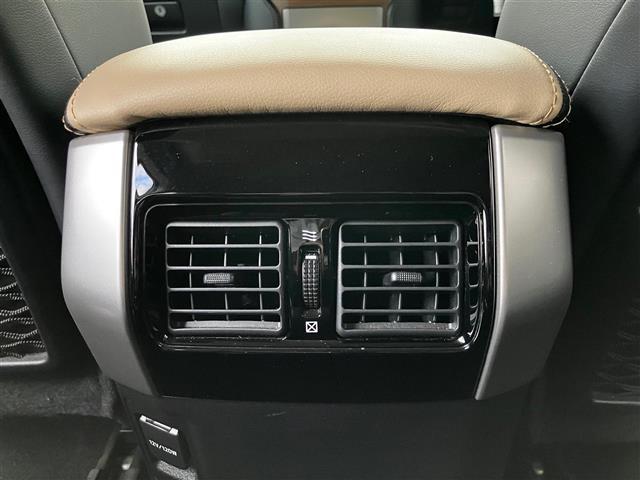 ランドクルーザープラド TX Lパッケージ リアカメラ 追従クルーズ BTオーディオ 車線逸脱 パーキングセンサー 1オ-ナ- スマートキ ヒーター キーレスエントリー 3列席 DVD再生可 エアコン LEDランプ レザー パートタイム4WD(28枚目)