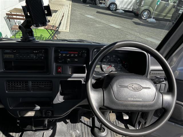 サンバートラック ベースグレード パワーステアリング 4WD エアバック付 マニュアルエアコン(17枚目)
