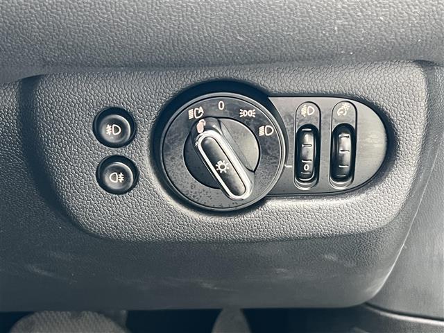 MINI クーパーD クラブマン スマキー LEDヘッド Aクルコン NAVI リヤビューカメラ ETC車載器 オートライト ターボ車 ブルートゥース(21枚目)