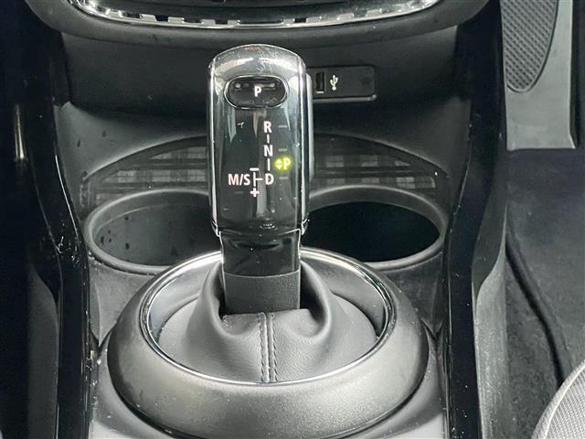 MINI クーパーD クラブマン スマキー LEDヘッド Aクルコン NAVI リヤビューカメラ ETC車載器 オートライト ターボ車 ブルートゥース(29枚目)