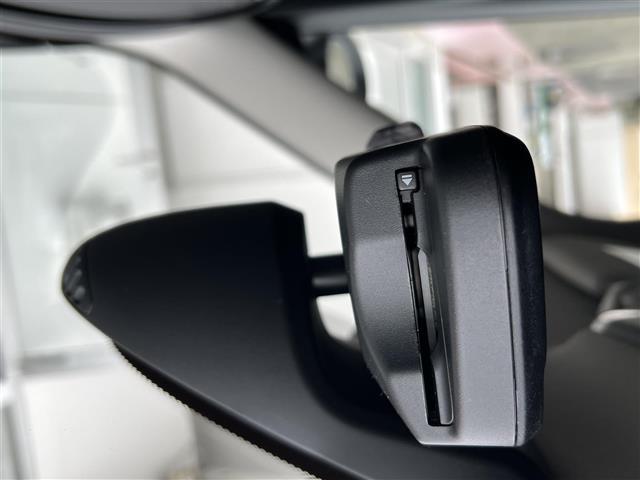 MINI クーパーD クラブマン スマキー LEDヘッド Aクルコン NAVI リヤビューカメラ ETC車載器 オートライト ターボ車 ブルートゥース(34枚目)