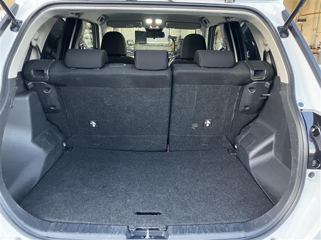 ライズ Ｚ　追従クルーズ　ＢＬＵＥＴＯＯＴＨ　車線逸脱　シートＨ　アイドリングＳＴＯＰ　フルセグテレビ　横滑り防止機能　オートライト　ＬＥＤヘッドライト　寒冷地仕様　１オーナー車　エアバッグ　スマートキ　４ＷＤ車（15枚目）