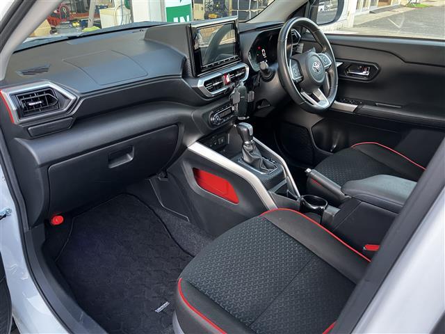 ライズ Ｚ　追従クルーズ　ＢＬＵＥＴＯＯＴＨ　車線逸脱　シートＨ　アイドリングＳＴＯＰ　フルセグテレビ　横滑り防止機能　オートライト　ＬＥＤヘッドライト　寒冷地仕様　１オーナー車　エアバッグ　スマートキ　４ＷＤ車（18枚目）