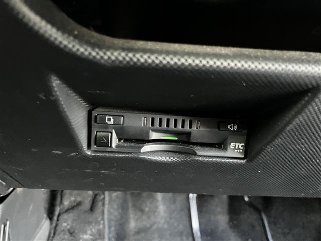 ライズ Ｚ　追従クルーズ　ＢＬＵＥＴＯＯＴＨ　車線逸脱　シートＨ　アイドリングＳＴＯＰ　フルセグテレビ　横滑り防止機能　オートライト　ＬＥＤヘッドライト　寒冷地仕様　１オーナー車　エアバッグ　スマートキ　４ＷＤ車（20枚目）